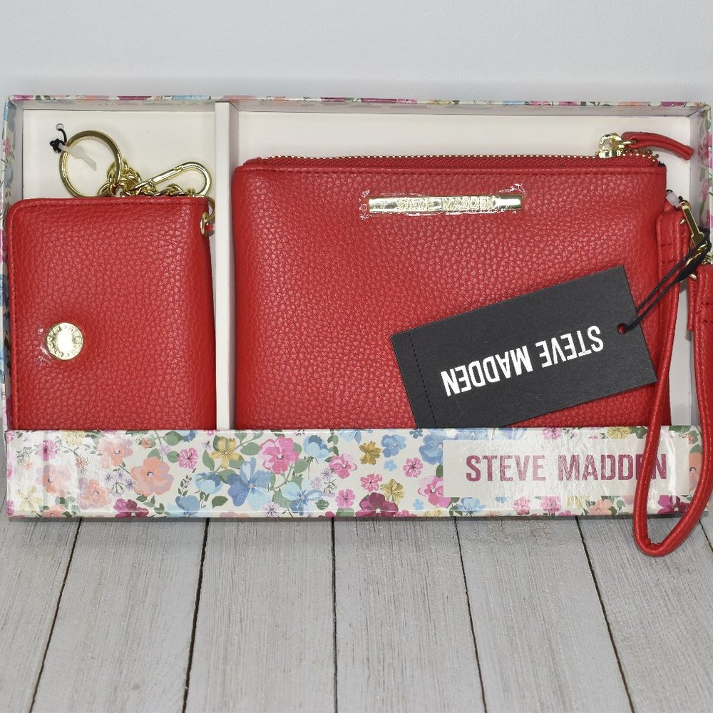 Steve Madden 2 Piece Wallet Key Ring Red MSRP $68